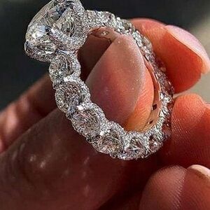 Elegant Silver Diamond Women's Ring